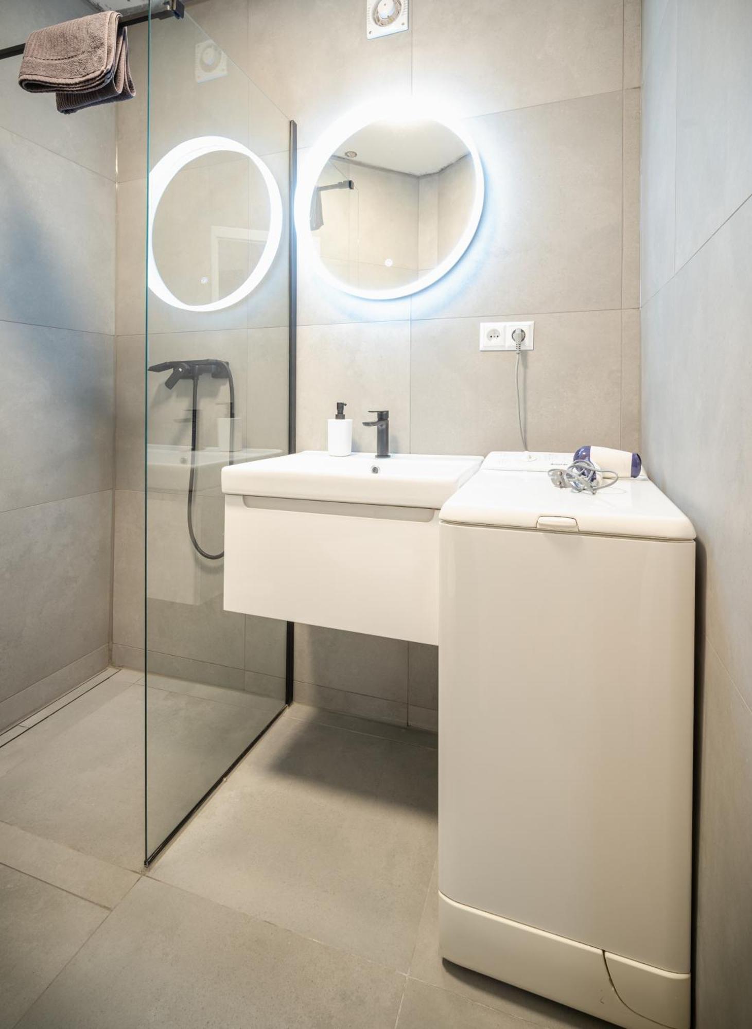 Modern Apartment In Historic City Center Old Town براتسيلافا المظهر الخارجي الصورة